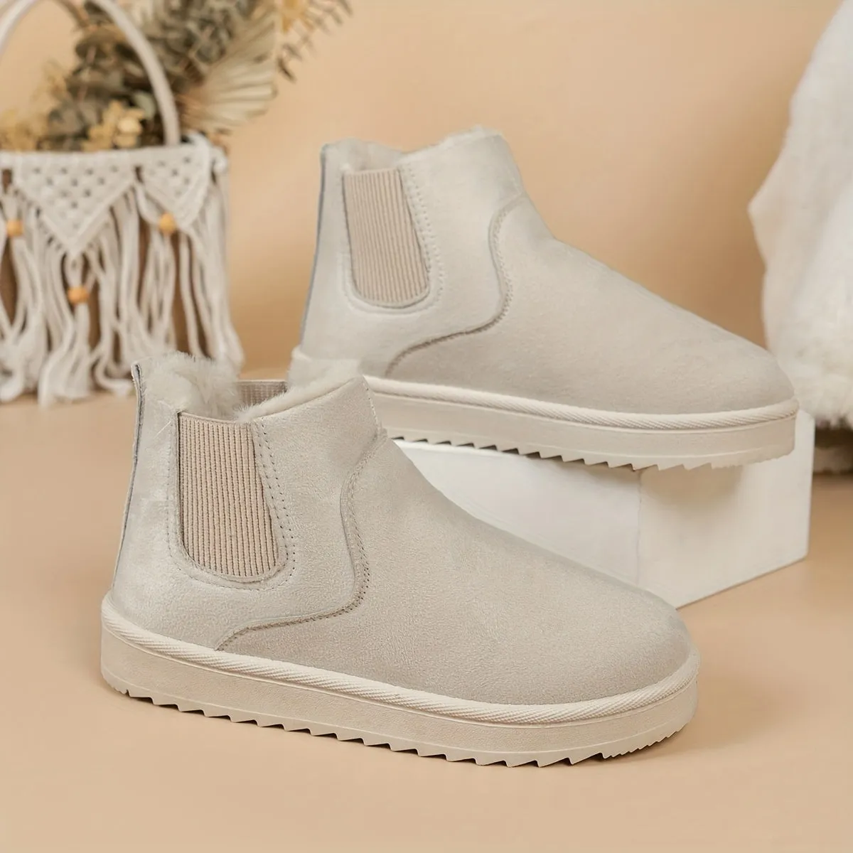 Alero Plush Ankle Boots