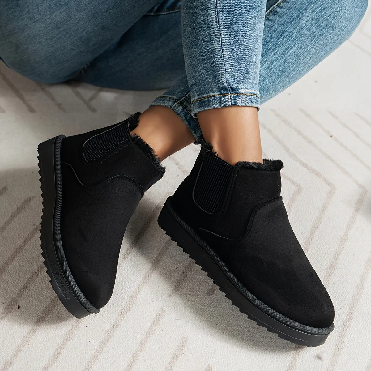 Alero Plush Ankle Boots
