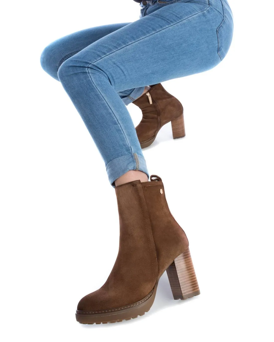Carmela CollectionWomen's Suede Booties By XTI 161108