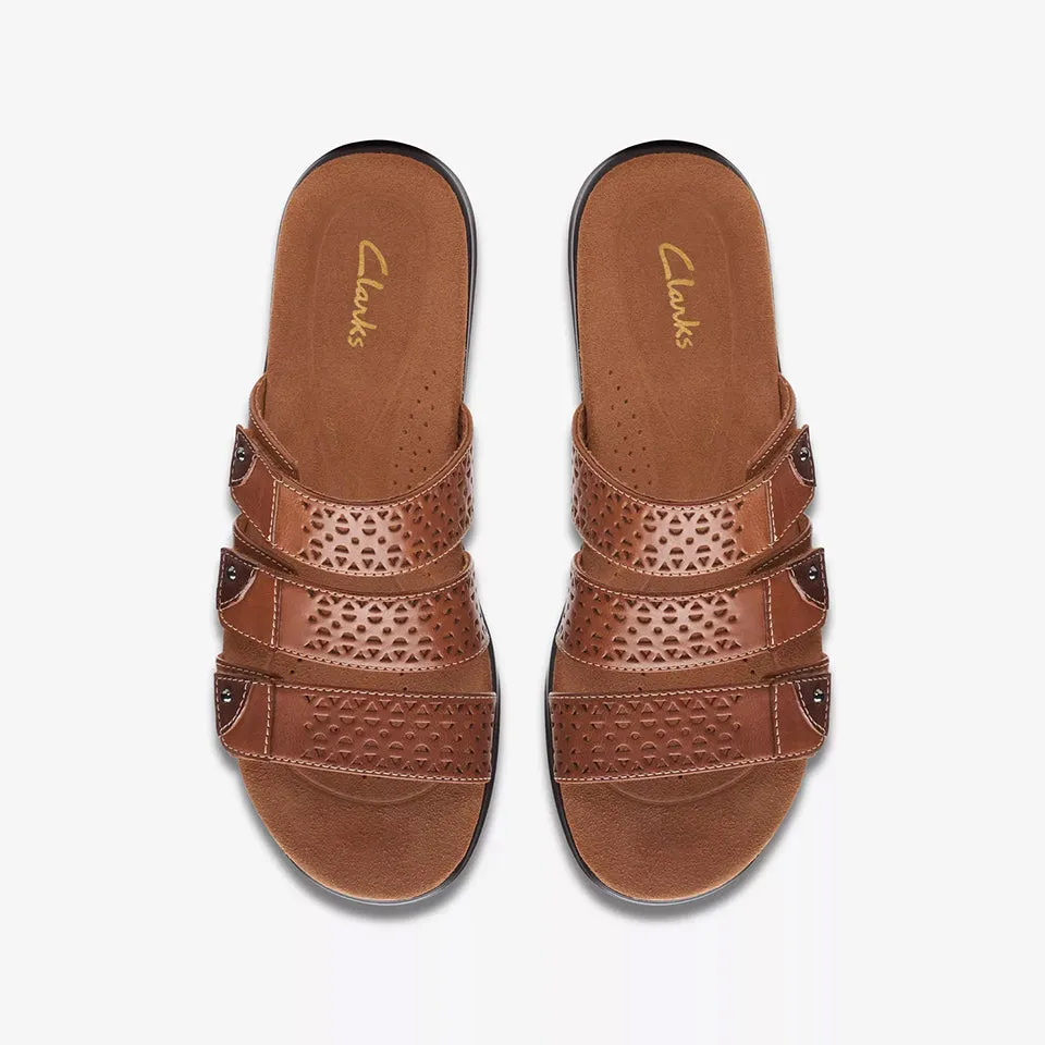Clarks Women's Kitly Walk Tan | White