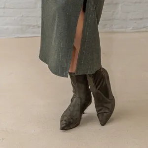 MARCH23 - LAARSJE - SYLVIE - ARMY SUEDE STRETCH