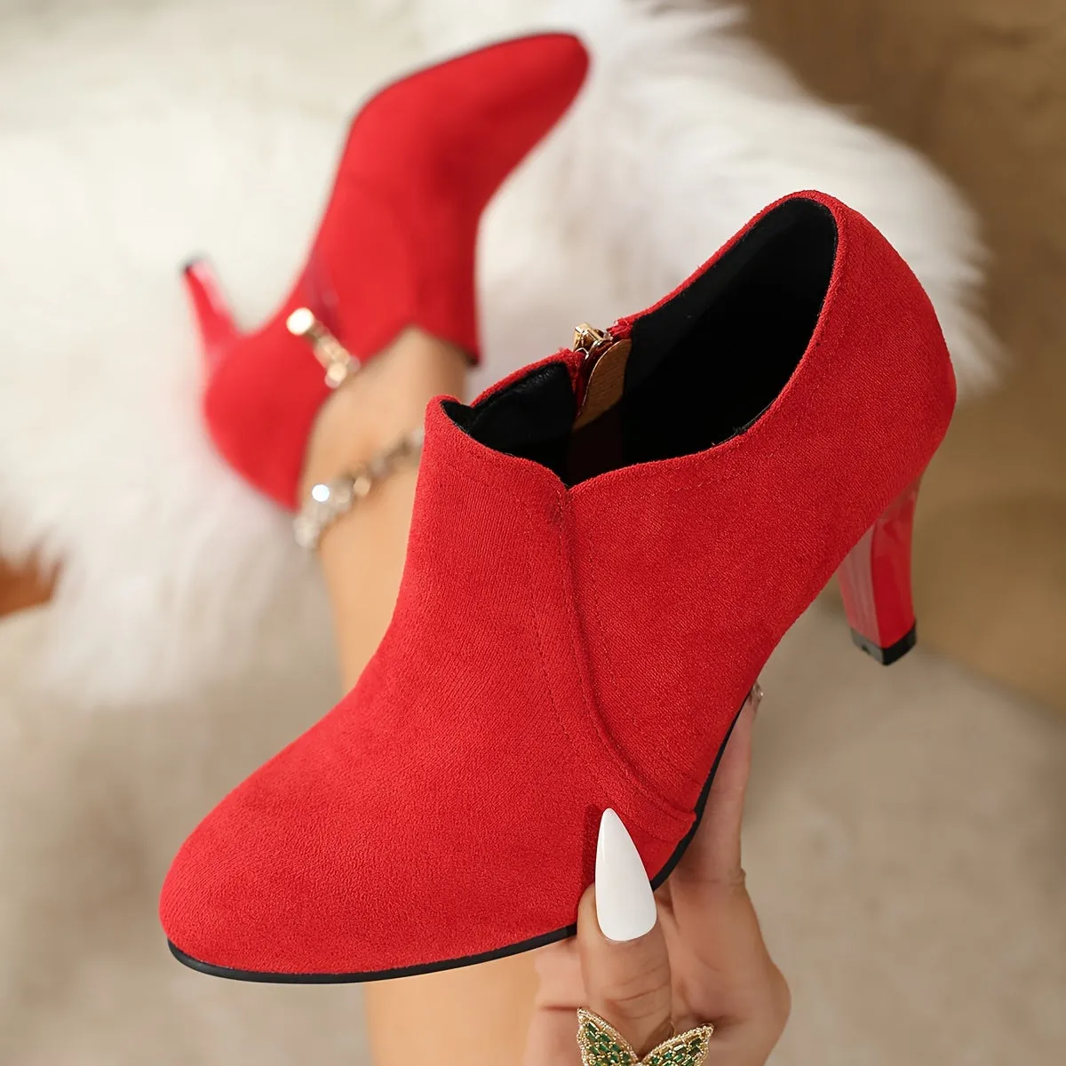 Noiré™ Zip-Up Heeled Booties
