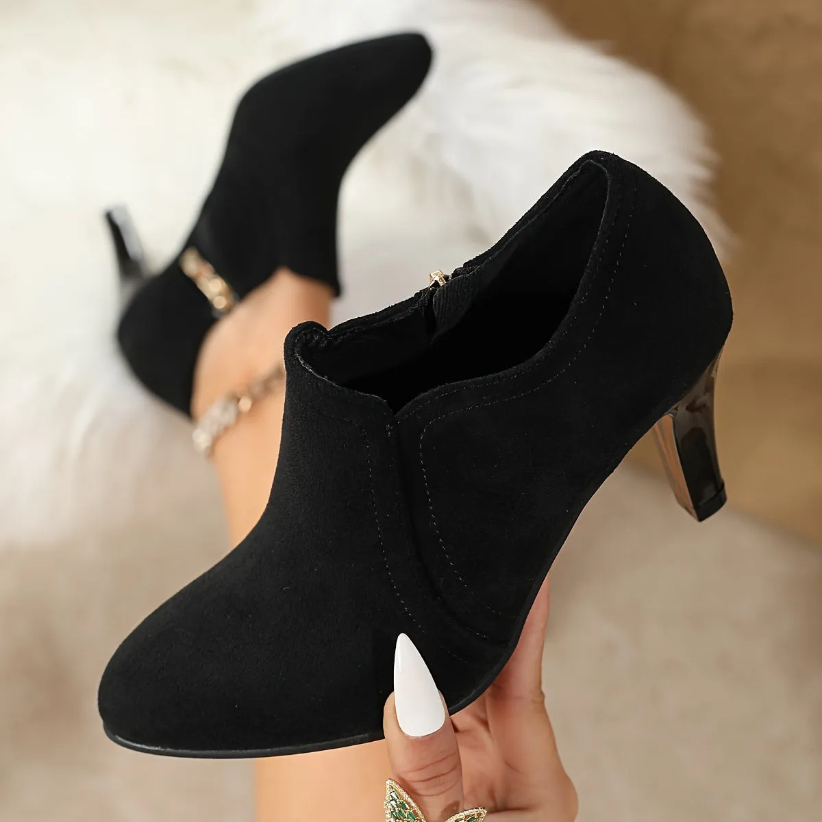 Noiré™ Zip-Up Heeled Booties