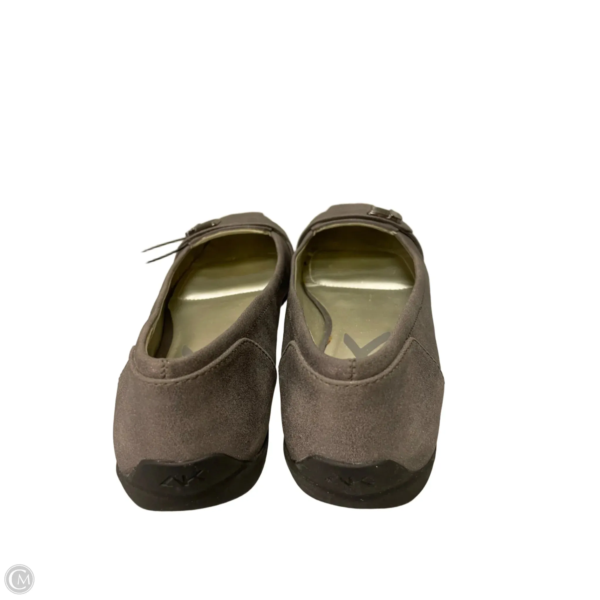 Shoes Flats By Anne Klein In Grey, Size: 7