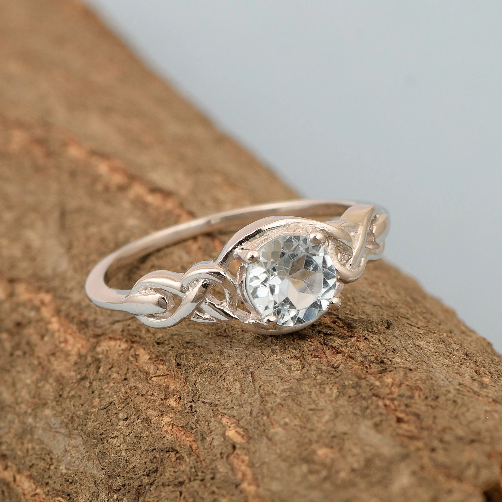 Stylish 925 Sterling Silver Round 6MM Blue Topaz Women Love Wedding Ring