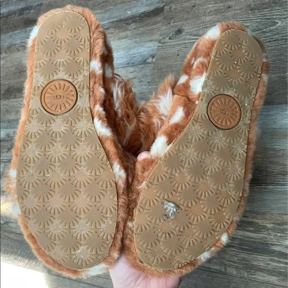 Ugg Fluff Yeah Sandals/Shoes 7