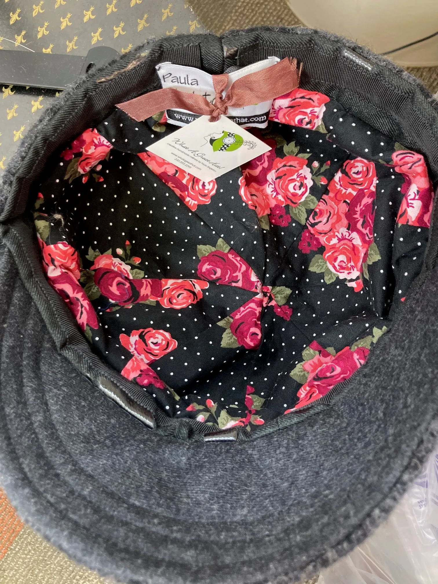 Womens black and gray Hat. Soft Newsboy Hat. Slouchy Newsboy Cap. Ladies Warm Winter Hat. Classic ladies paperboy hat. Cabbie hat women.